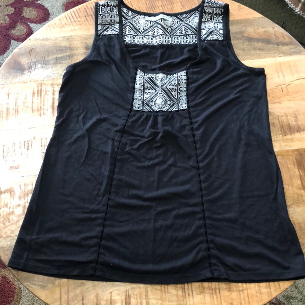 🌸 Maurices Medium tank top